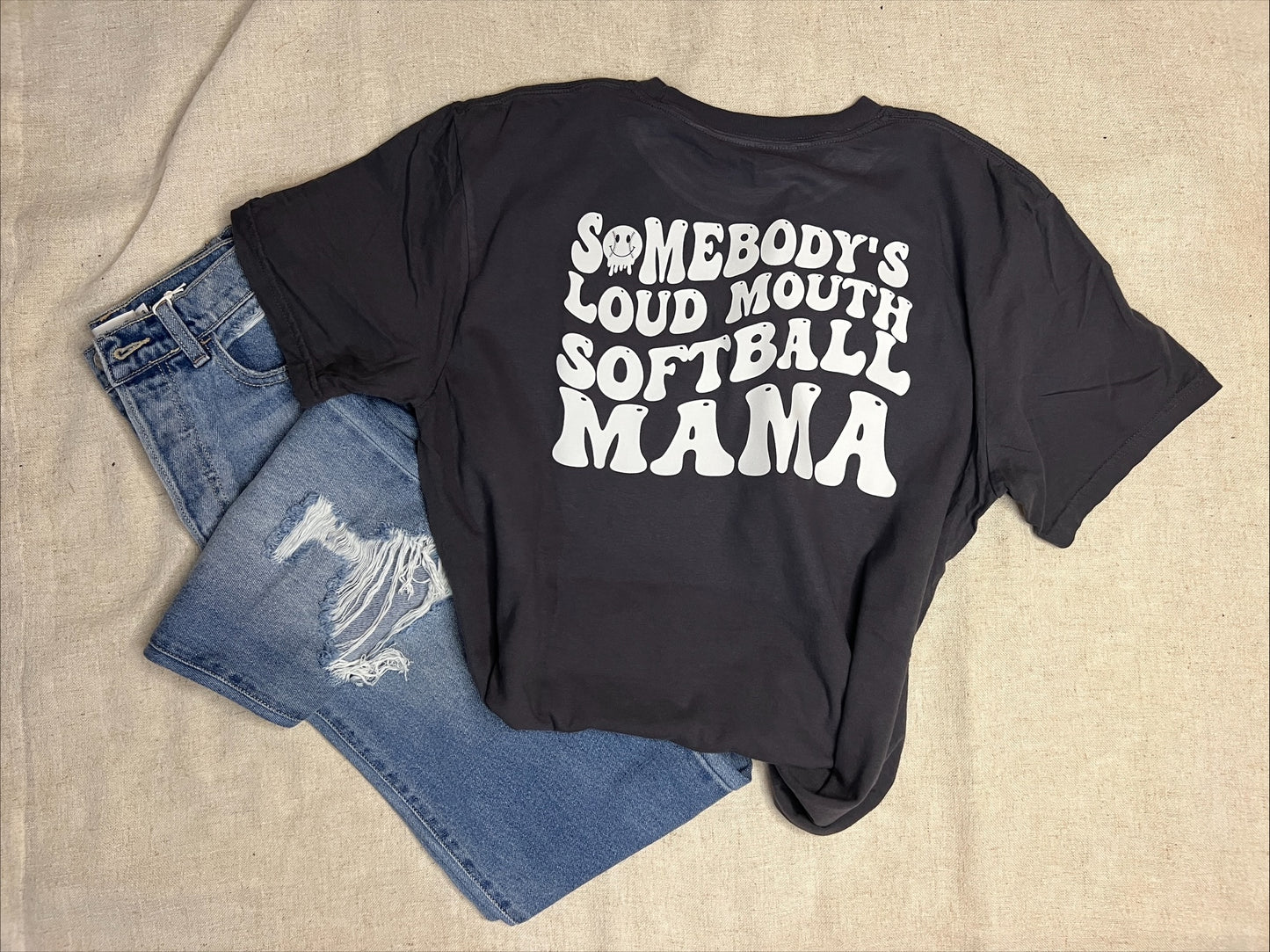 SOFTBALL MAMA GRAPHIC TEE