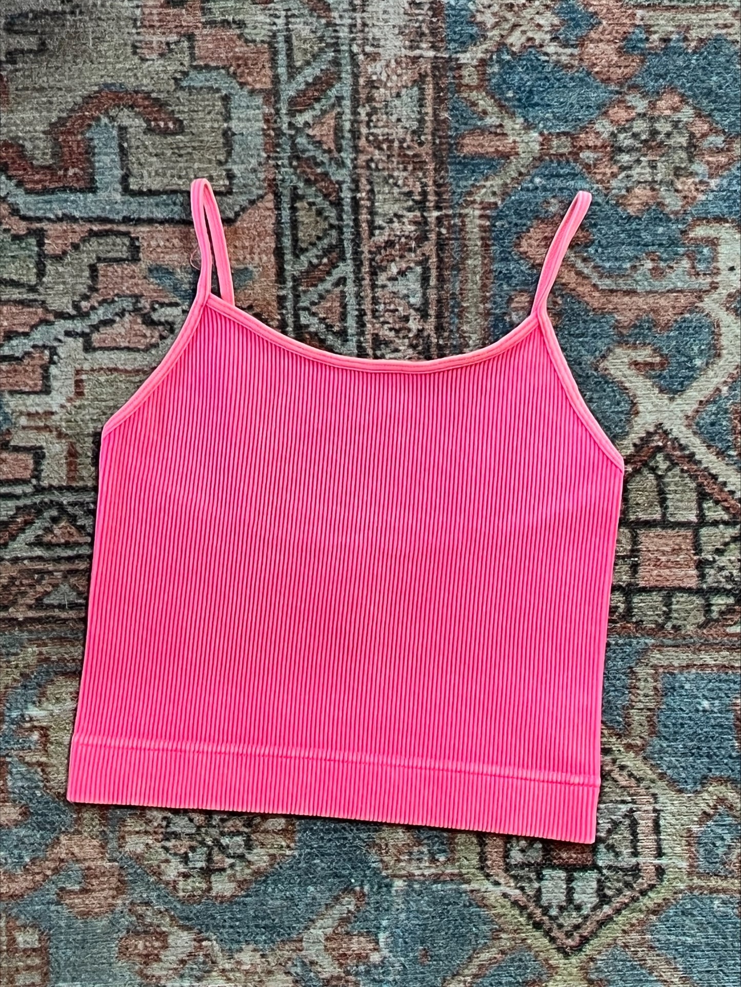 WASHED RIBBED SEAMLESS CROPPED CAMI